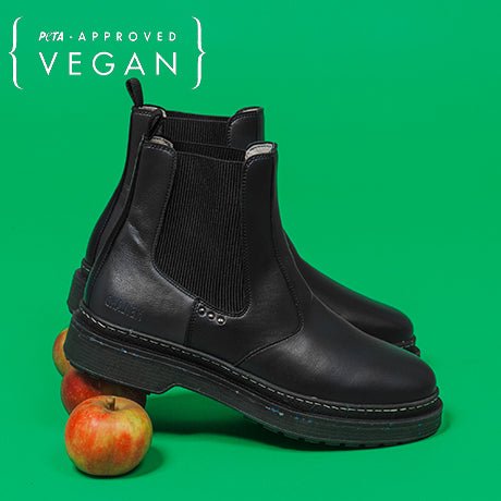 Black apple leather chelsea boots - ME.LAND