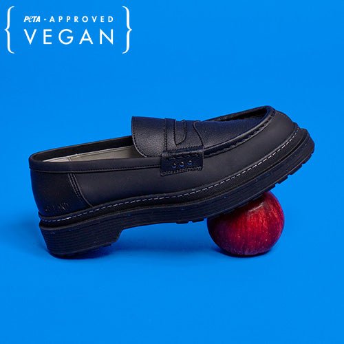 Black apple leather Loafer