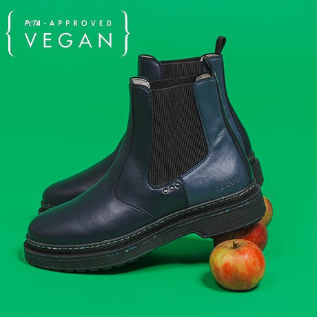 Blue and black apple leather chelsea boots